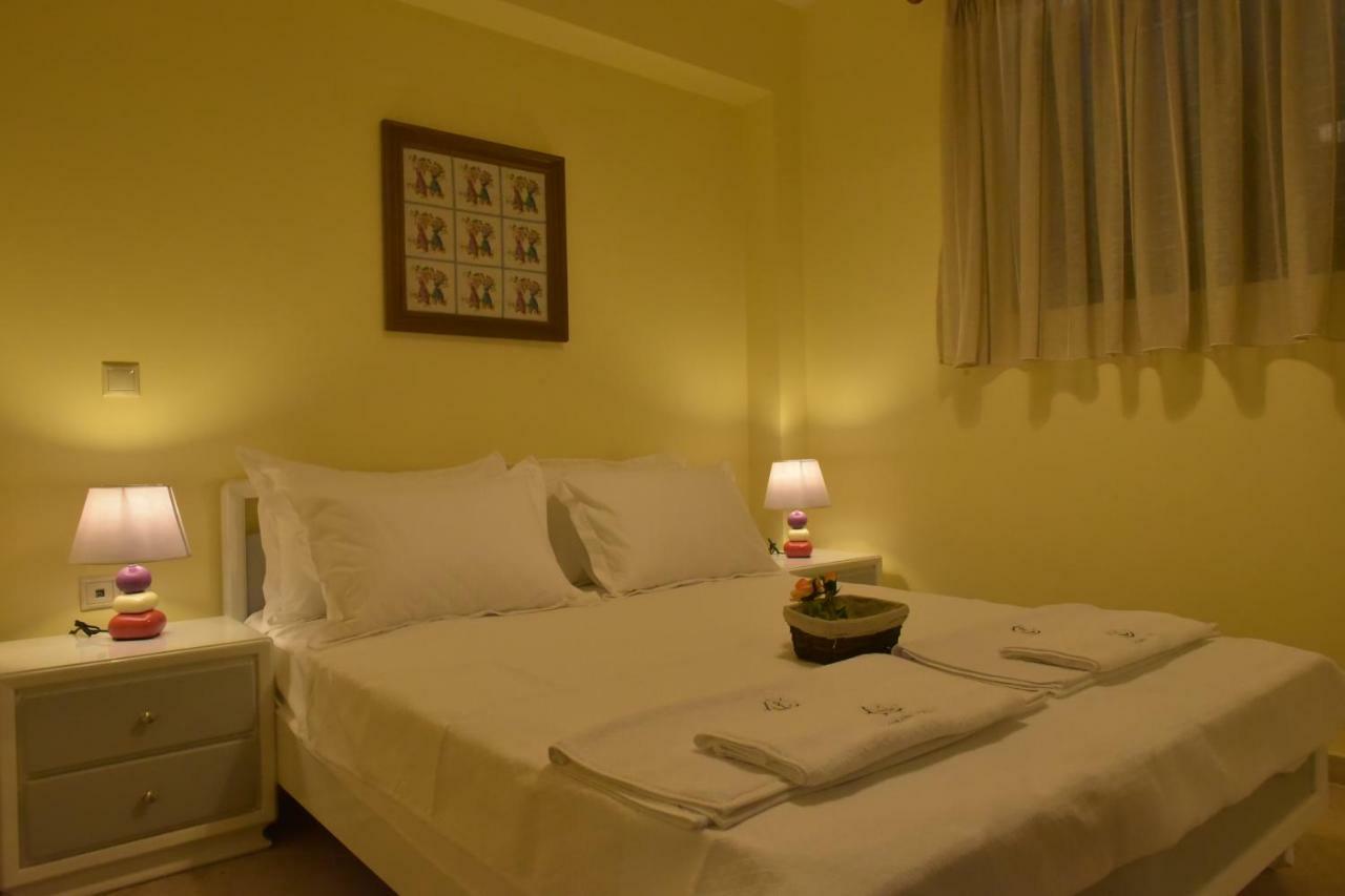 Captain'S Villa Appartments Psakoudia Dış mekan fotoğraf