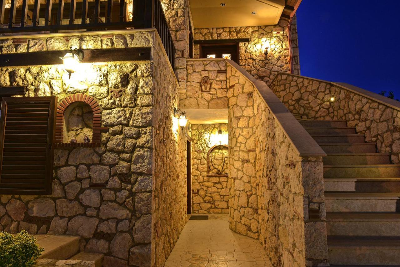 Captain'S Villa Appartments Psakoudia Dış mekan fotoğraf